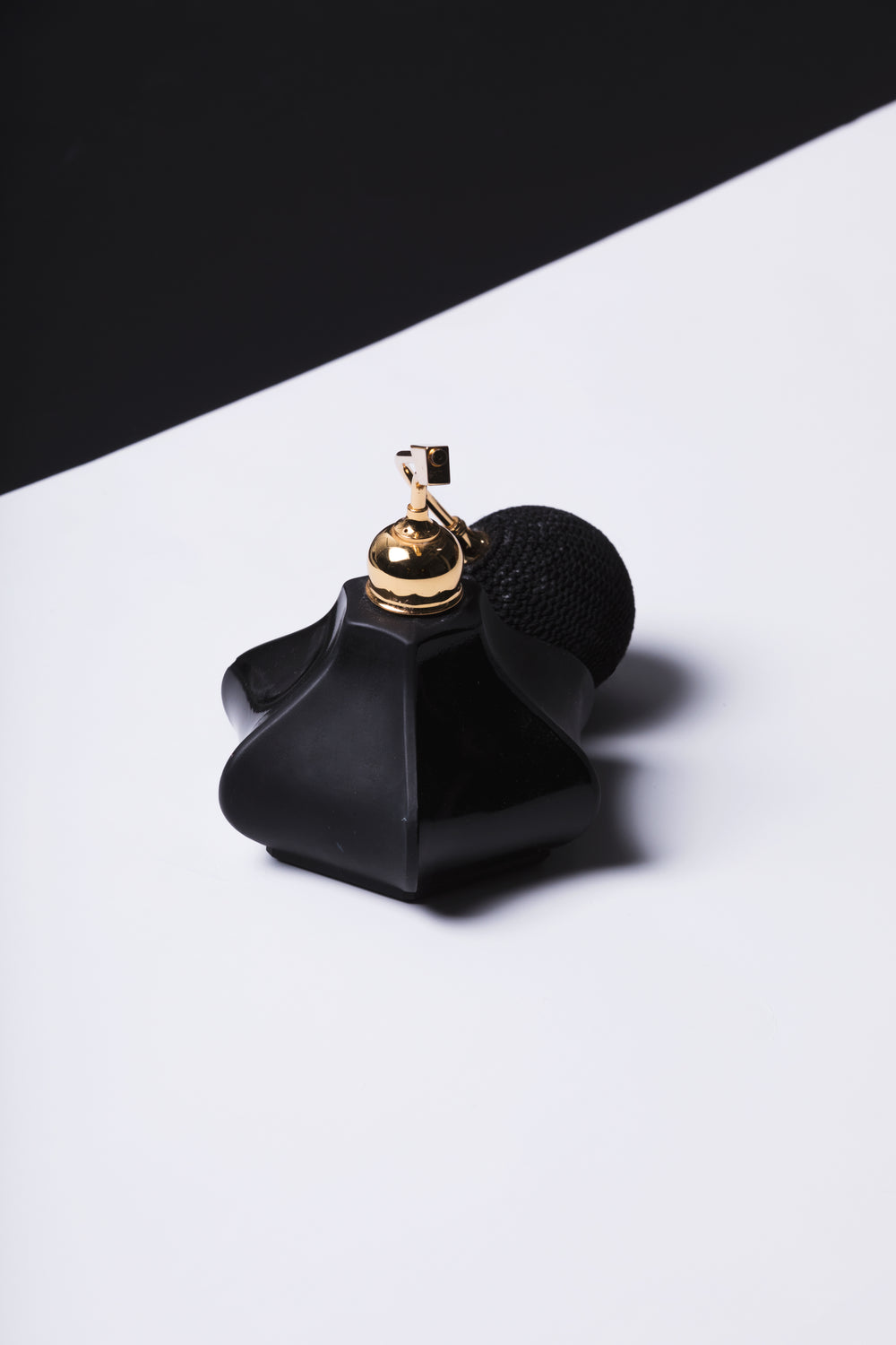Chateau Les Parfums - Vivino Extrait de Parfum - 3.4 oz